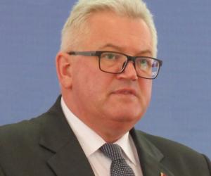 Ігар Карпенка, міністр адукацыі