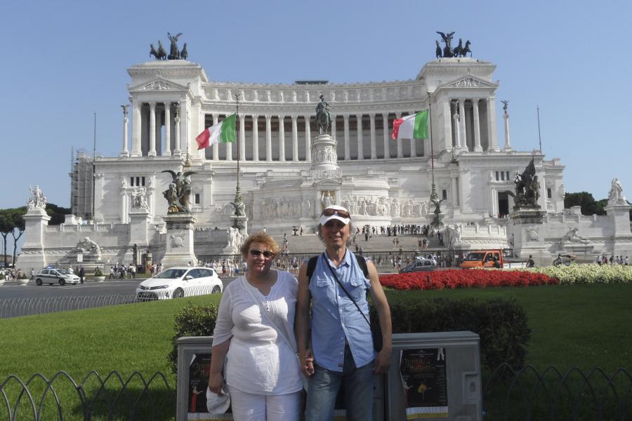 Кампазiтар Алег Елiсеенкаў: У нас з жонкай усё агульнае — i радасцi, i нягоды, i грошы