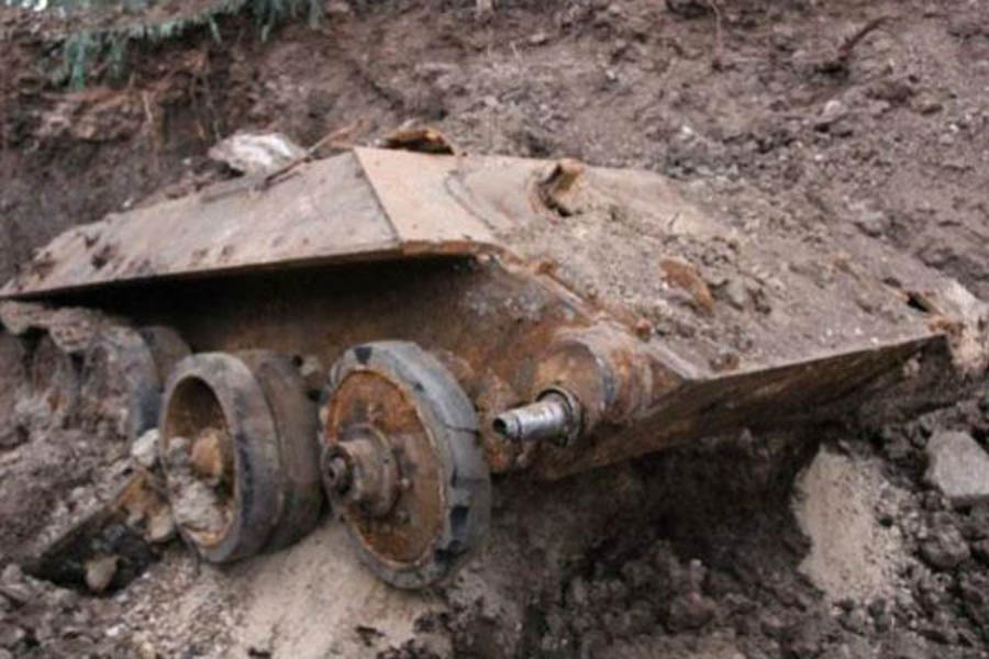 Танки под землей. Танки под землей. Танки под землей. Хранилище военной техники. Танки под землей.