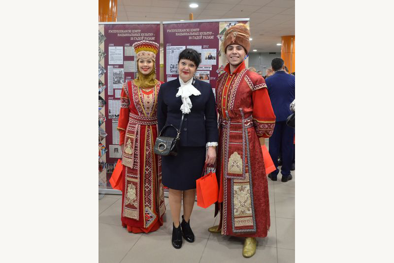 Вольга Антоненка (у цэнтры) на ўрачыстасці