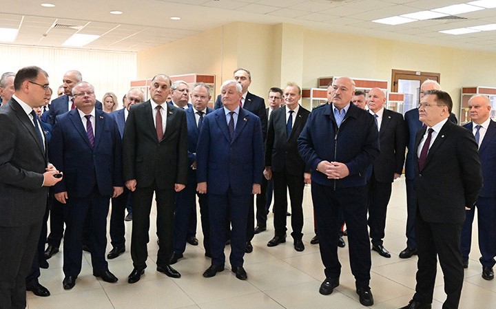 Лукашенко посетил БелАЭС | zviazda.by