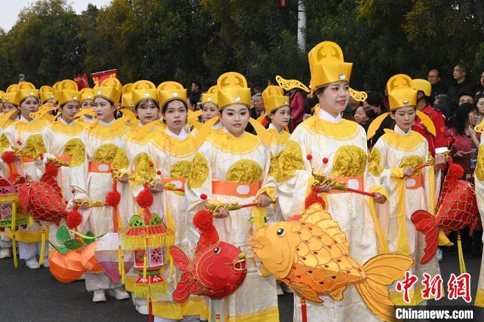 В Чаочжоу прошла традиционная храмовая ярмарка | zviazda.by
