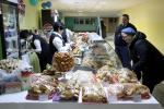 Папулярнасцю на ўчастках карыстаюцца сувеніры з беларускай сімволікай