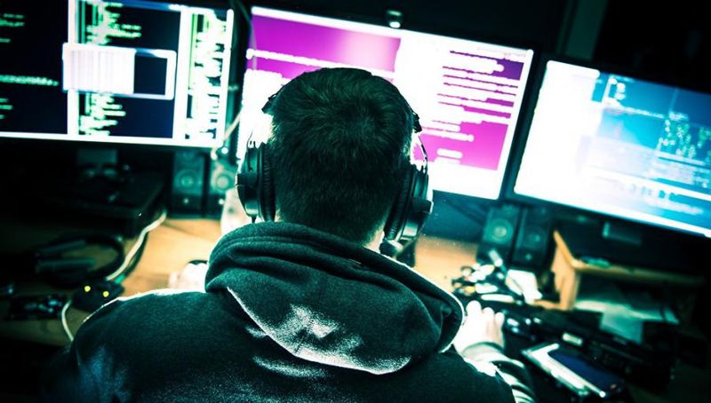 Два тэлефонныя ашуканцы падманулі пенсіянерку на 80 тысяч рублёў