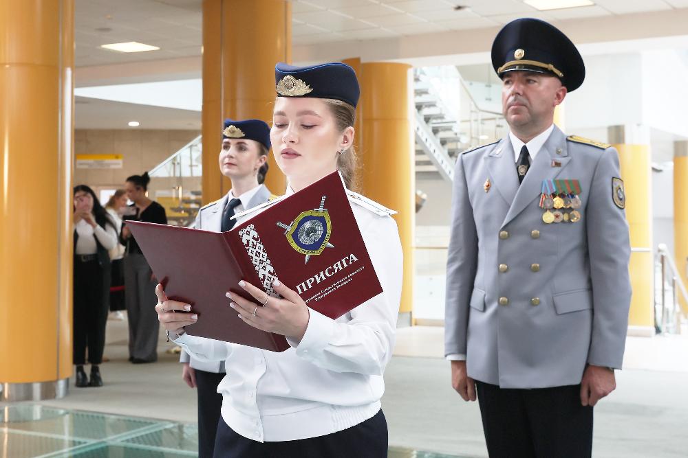 «Прысягаю на вернасць Рэспубліцы Беларусь і яе народу...»