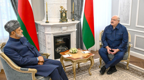Leaders of Belarus, Oman continue talks in informal setting