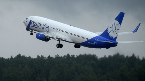 «Белавиа» запустила услугу дополнительного питания: рассказываем, что смогут заказать пассажиры