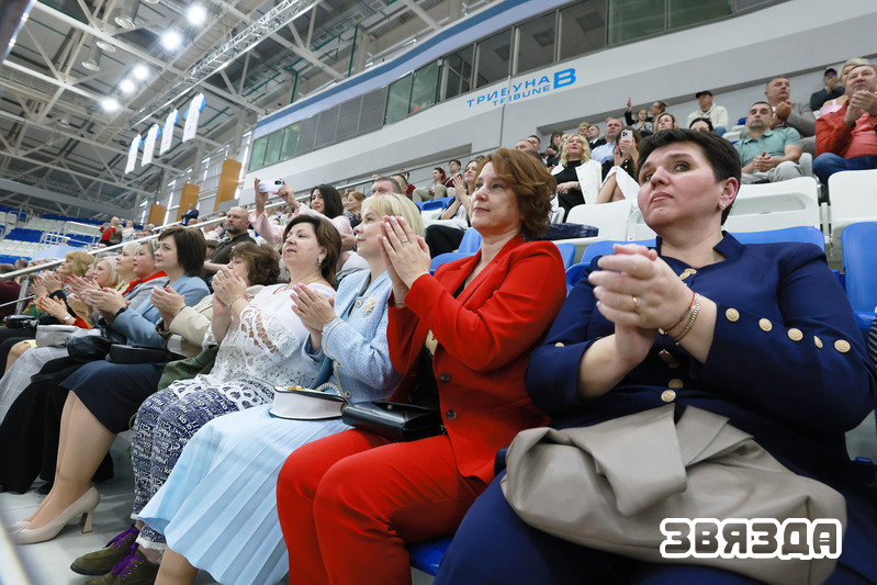 Выпускны вечар прайшоў у Мінскім сувораўскім ваенным вучылішчы