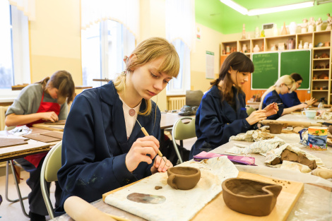 Мінскі дзяржаўны каледж рамёстваў і дызайну імя М. А. Кедышкі прапануе шмат цікавых спецыяльнасцяў