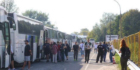 Што гаварылі людзі ў чэргах напярэдадні закрыцця Польшчай граніцы