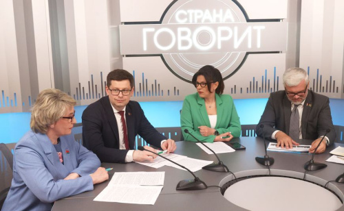 Чаму ў Беларусі выключылі дыстанцыйнае навучанне ў замежных школах?