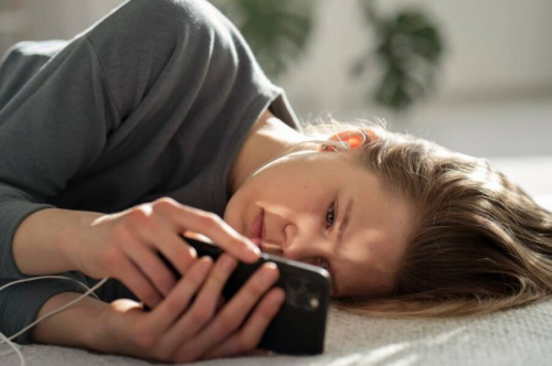 Школьніца ў Мінскім раёне аддала ашуканцам усе сямейныя зберажэнні на кватэру