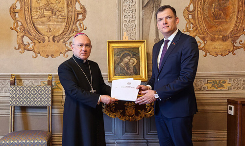 Belarus’ ambassador presents copies of credentials at Vatican