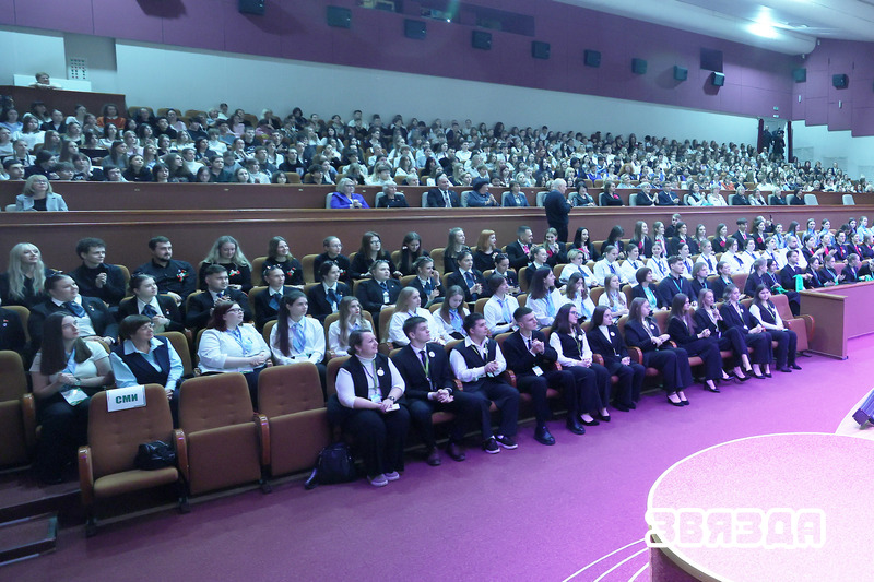 Каманды маладых педагогаў прадстаўляюць сваё майстэрства