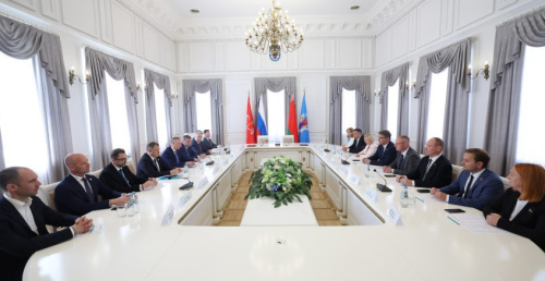 Промышленность, медицина, туризм. Минск и Санкт-Петербург подписали план сотрудничества до 2030 года