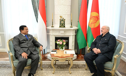 Lukashenko meets with Indonesian President Prabowo Subianto 