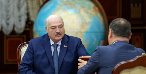 Аляксандр Лукашэнка: «Эканоміка павінна развівацца, і трэба, каб банкаўская сістэма спрыяла росту эканомікі»