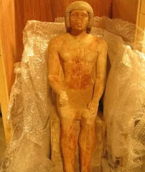 Артефакты из египетских гробниц ввезли в США под видом садового декора