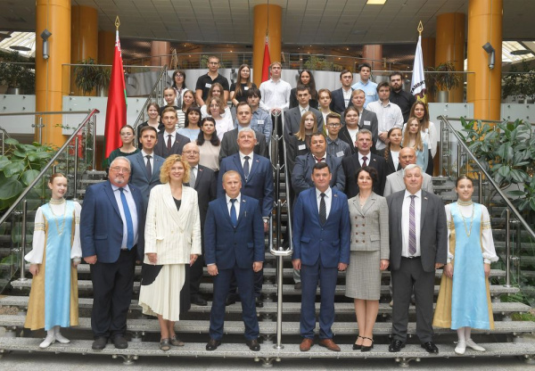 Урачыстая цырымонія пасвячэння маладых архівістаў адбылася ў Нацыянальным архіве Рэспублікі Беларусь