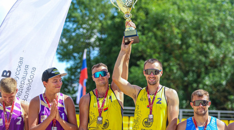 Чэмпіёны Беларусі па пляжным валейболе вызначыліся ў Мінску