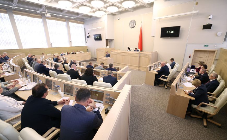 Опираясь на запросы в обществе и учитывая предложения граждан