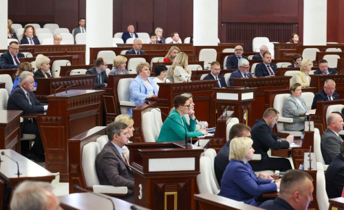Законопроект по вопросам обеспечения прав детей принят во втором чтении