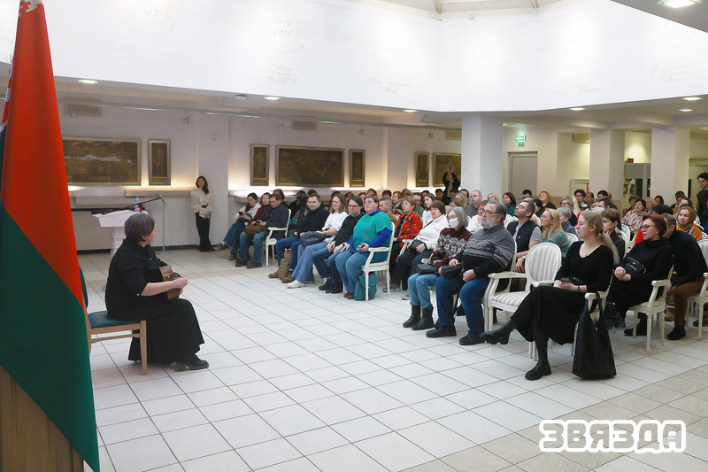 Гісторыя Мінска ў дакументах і выявах на паштоўках