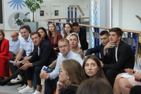 Умовы працы і сацыяльныя гарантыі для моладзі 
