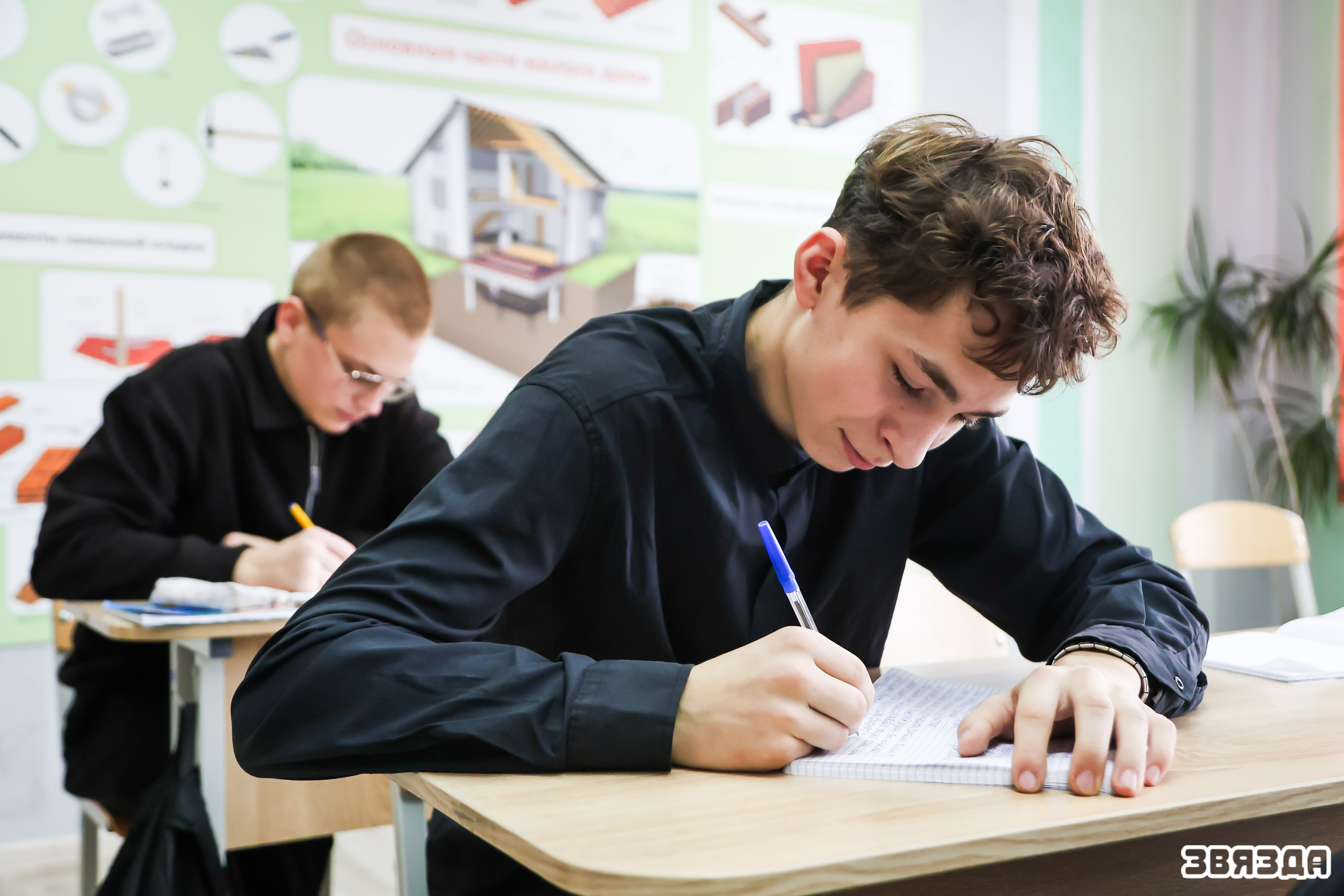 Мінскі дзяржаўны каледж рамёстваў і дызайну імя М. А. Кедышкі прапануе шмат цікавых спецыяльнасцяў