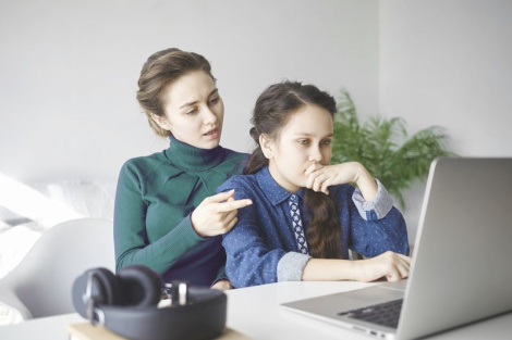 Як зберагчы дзіця  ад бяды з інтэрнэту