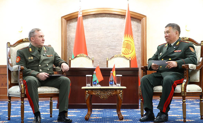 Belarus’ defense minister: Zapad 2025 maneuvers will be moved inland