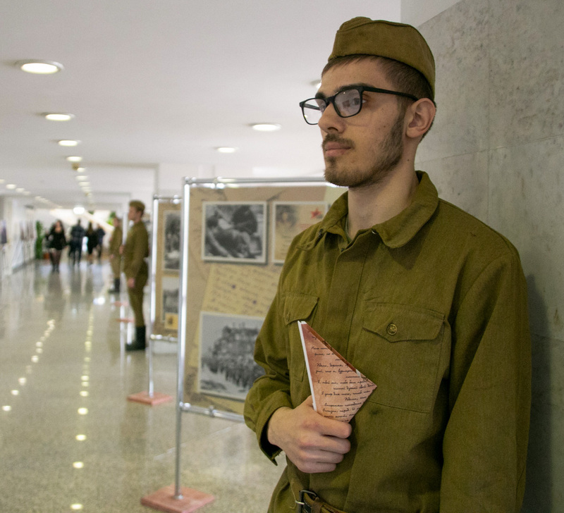 Тэматычныя выстаўкі ў Палацы Рэспублікі аб'ядналі памяць аб гераічным подзвігу, якую мы павінны захаваць
