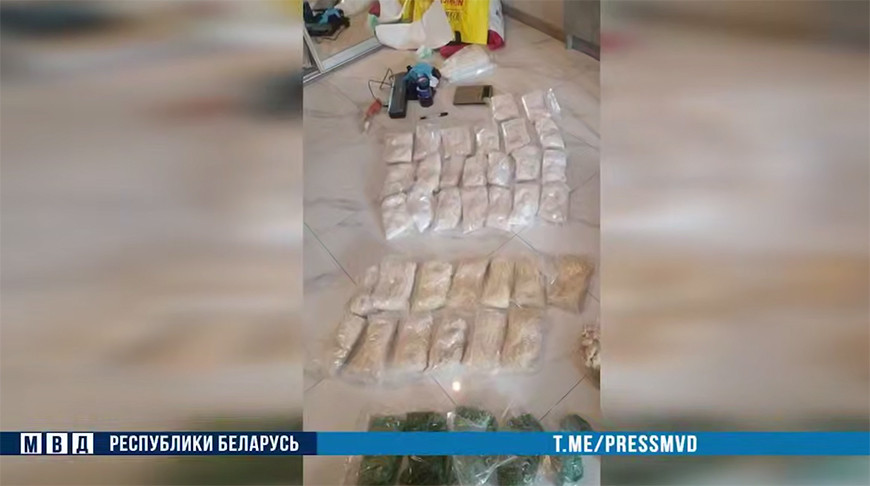 Больш за 37 кг псіхатропаў канфіскавана ў затрыманага ў Мінску наркакур’ера