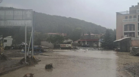 Моцная паводка на балгарскіх курортах: затопленыя атэлі, загінуў адзін чалавек