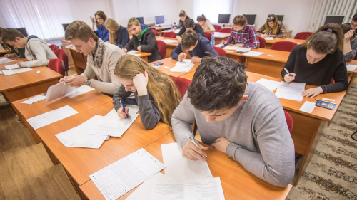 143,4 тысячы абітурыентаў зарэгістраваліся на першы этап рэпетыцыйнага тэсціравання