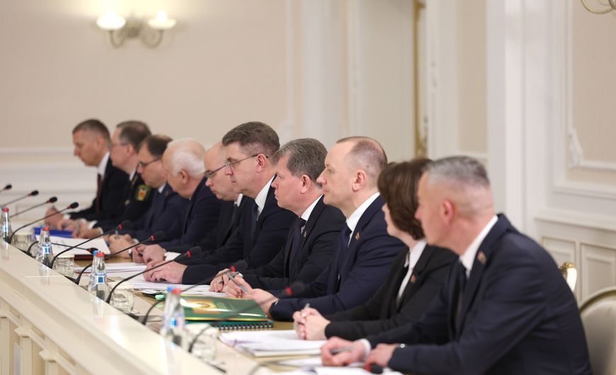 Lukashenko urges to regulate rental housing issues