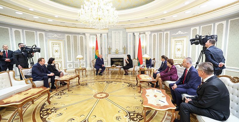 Лукашенко заявил о готовности Беларуси поддерживать Республику Сербскую