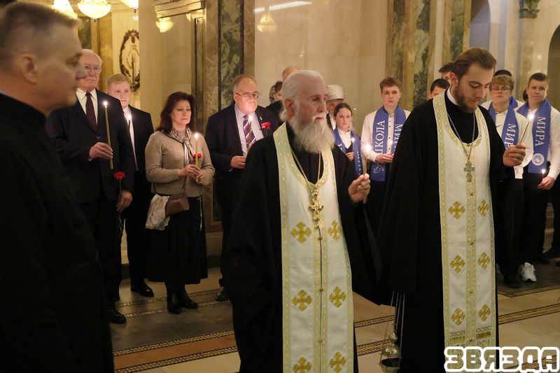 Capsules with earth from a mass grave at the Baikonur cosmodrome were laid in Minsk