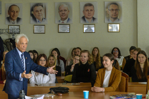 Будучае літаратурнай казкі абмеркавалі літаратары падчас круглага стала