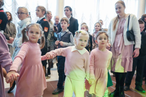 Работнікі Камітэта дзяржкантролю павіншавалі з Новым годам выхаванцаў сацыяльнага пансіяната "Ігуменскі"