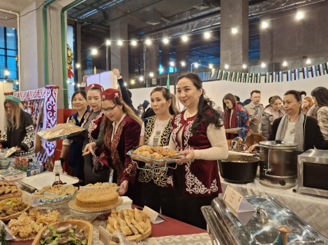 На дабрачынным калядным кірмашы ў Мінску сёлета былі прадстаўлены амаль 30 краін 