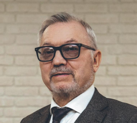 Міхась Пазнякоў: Сёння быць паэтам мала — трэба быць яшчэ і грамадзянінам