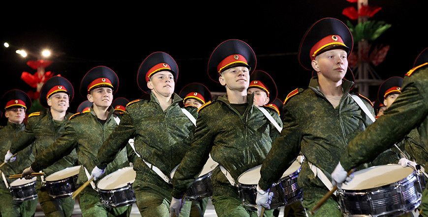 Юбилейный парад Победы 9 Мая начнется в 20:30