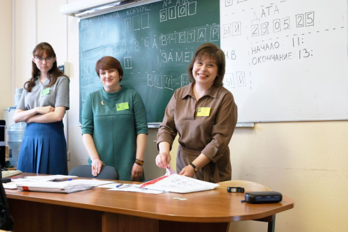 Выпускнікі беларускіх школ здалі цэнтралізаваны экзамен па рускай і беларускай мовах
