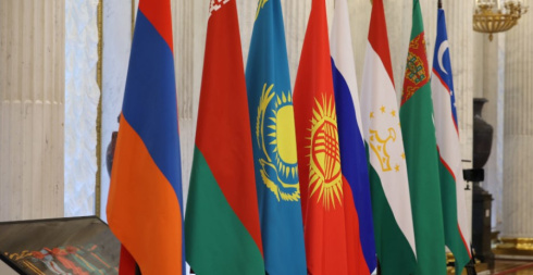 Рабочий визит Лукашенко в Россию продолжился неформальной встречей лидеров стран СНГ в Эрмитаже