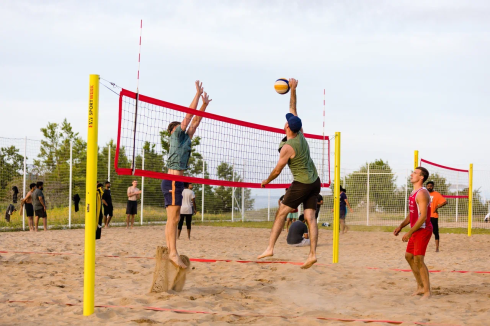 Новые площадки для игры в пляжный волейбол и футбол появятся в Московском