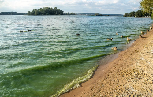 На Мінскім моры маці і дачку панесла на 800 метраў ад берага — ратавальнікі прыйшлі на дапамогу