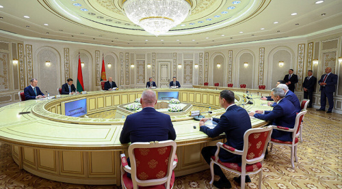 Lukashenko invites Russia’s Tyumen Oblast to expand oil sector cooperation