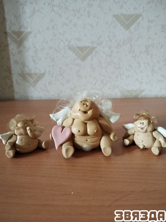 У кватэры мінчанкі Валянціны Кандрацені пасяліліся 130 анёлаў