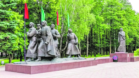 Днямі адзначаўся 50-гадовы юбілей урачыстага адкрыцця мемарыяла «Радзіма-маці»